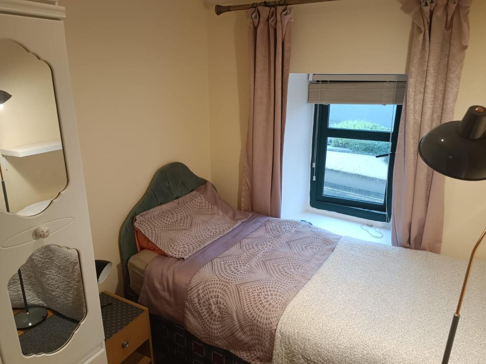 Bernie'S Place Castlebar Room photo